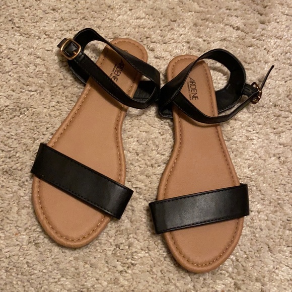 Ardene Sandals - Picture 1 of 7